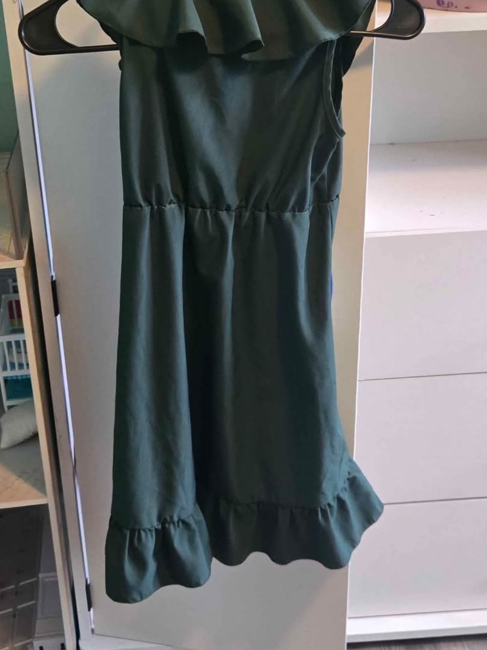 Ruffled Hem Dark Green Sleeveless Dress
